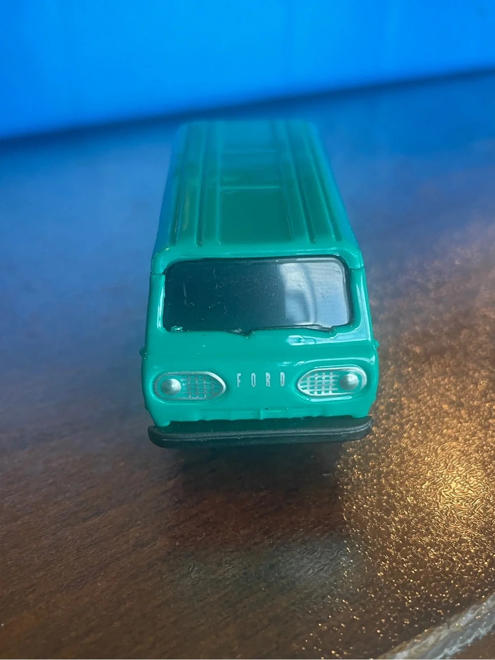 1964 64 Ford Econoline Van Collectible 1/64 Scale Diecast Diorama Model